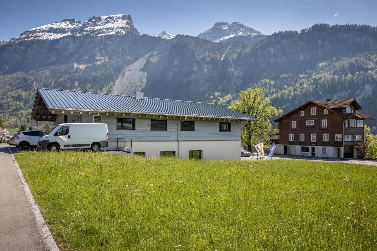 Moto-Center Beo Ag Hotel Brienz  Exterior photo